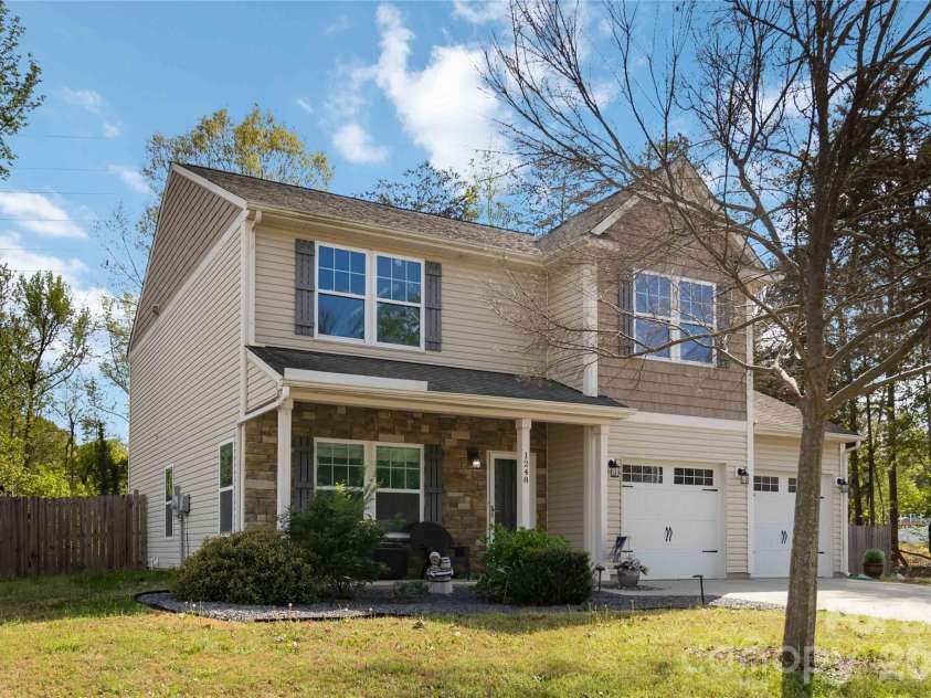 1248 Century Drive, Clover, SC 29710.  MLS# CAR4400191, YatesRealty ID 38412. 