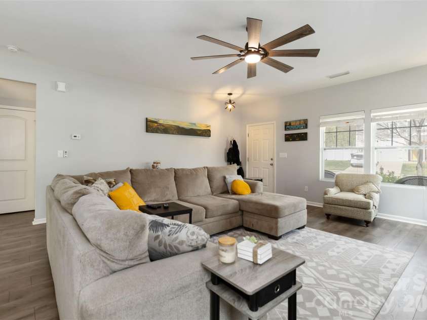 1248 Century Drive, Clover, SC 29710.  MLS# CAR4400191, YatesRealty ID 38412. 