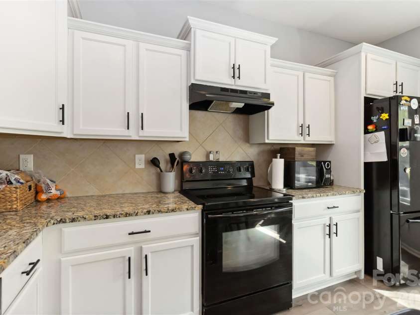 1248 Century Drive, Clover, SC 29710.  MLS# CAR4400191, YatesRealty ID 38412. 