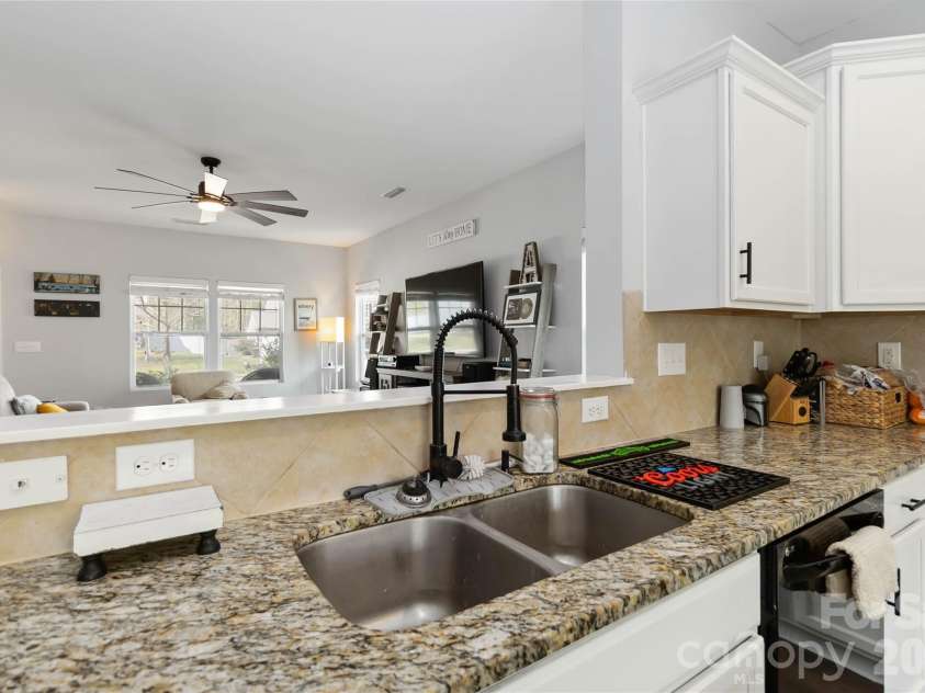 1248 Century Drive, Clover, SC 29710.  MLS# CAR4400191, YatesRealty ID 38412. 
