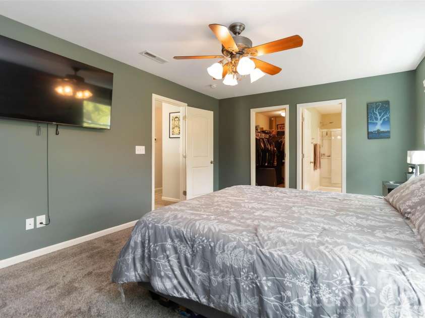 1248 Century Drive, Clover, SC 29710.  MLS# CAR4400191, YatesRealty ID 38412. 