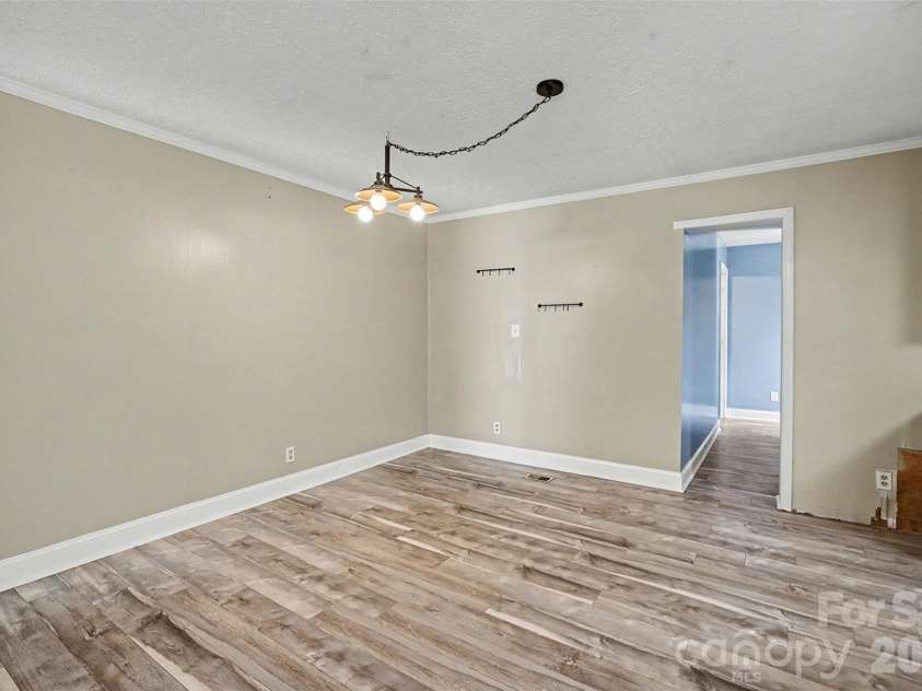 202 Debby Drive, Shelby, NC 28152.  MLS# CAR4404399, YatesRealty ID 38413. 
