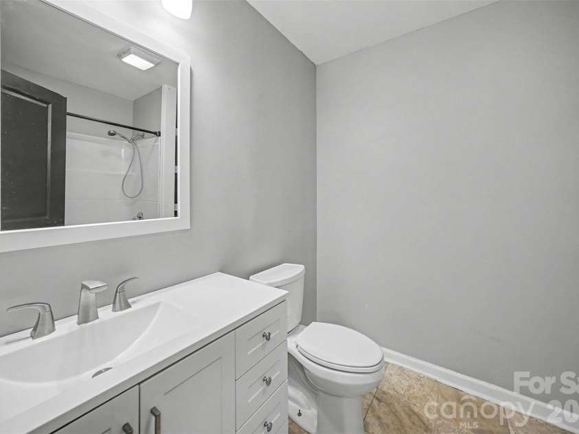 202 Debby Drive, Shelby, NC 28152.  MLS# CAR4404399, YatesRealty ID 38413. 