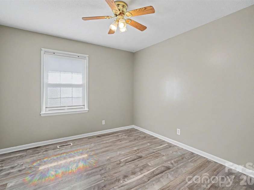 202 Debby Drive, Shelby, NC 28152.  MLS# CAR4404399, YatesRealty ID 38413. 