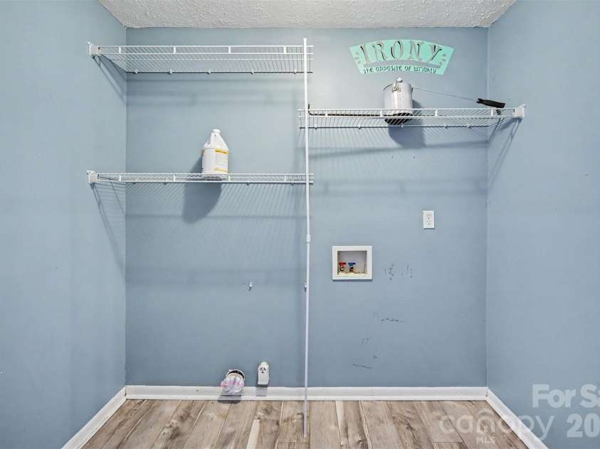202 Debby Drive, Shelby, NC 28152.  MLS# CAR4404399, YatesRealty ID 38413. 