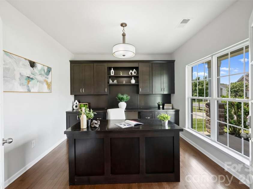 5011 Riverdale Drive, Charlotte, NC 28273.  MLS# CAR4405069, YatesRealty ID 38414. 
