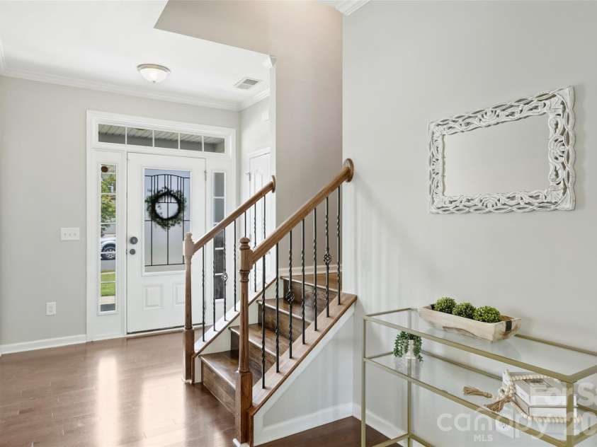 5011 Riverdale Drive, Charlotte, NC 28273.  MLS# CAR4405069, YatesRealty ID 38414. 