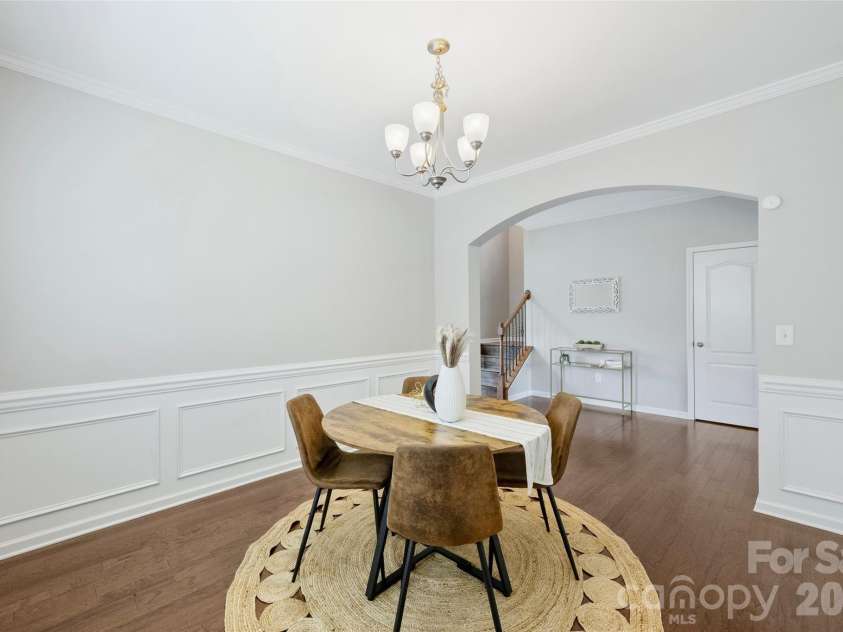 5011 Riverdale Drive, Charlotte, NC 28273.  MLS# CAR4405069, YatesRealty ID 38414. 