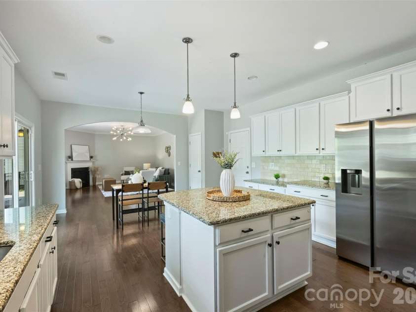 5011 Riverdale Drive, Charlotte, NC 28273.  MLS# CAR4405069, YatesRealty ID 38414. 