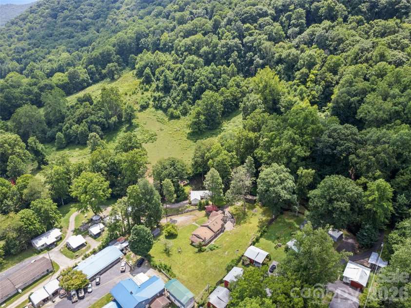 64 Turner Branch, Maggie Valley, NC 28751.  MLS# CAR4398264, YatesRealty ID 38415. 