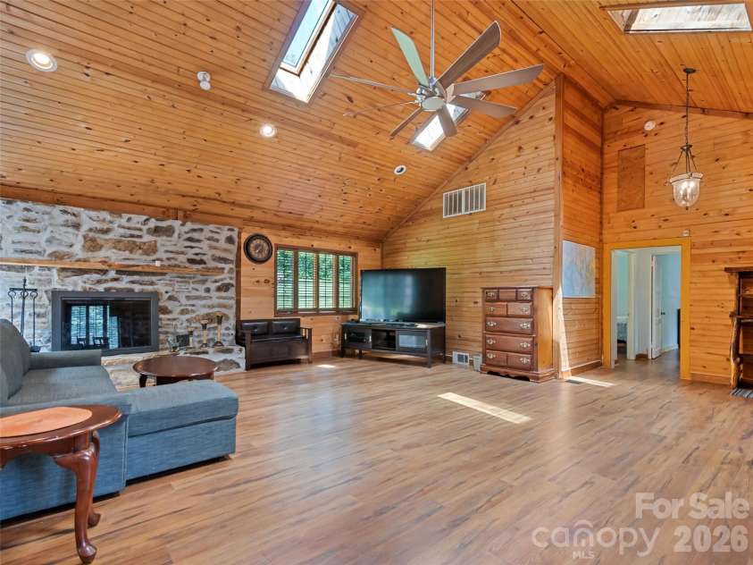 64 Turner Branch, Maggie Valley, NC 28751.  MLS# CAR4398264, YatesRealty ID 38415. 