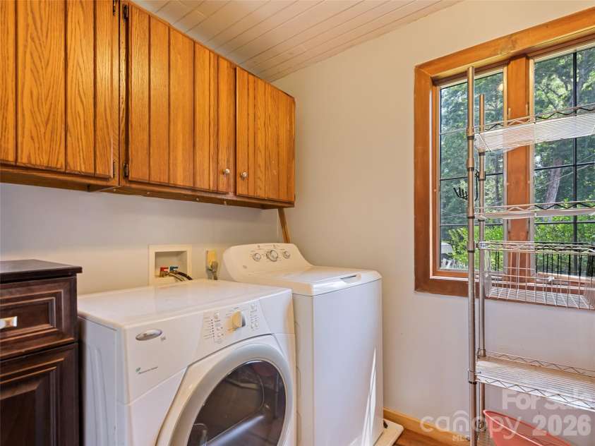 64 Turner Branch, Maggie Valley, NC 28751.  MLS# CAR4398264, YatesRealty ID 38415. 