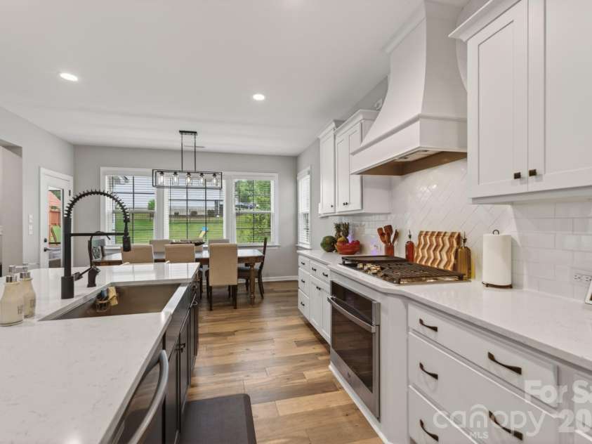 5100 Watercrest Trail, Belmont, NC 28012.  MLS# CAR4387438, YatesRealty ID 38418. Chefs Dream
