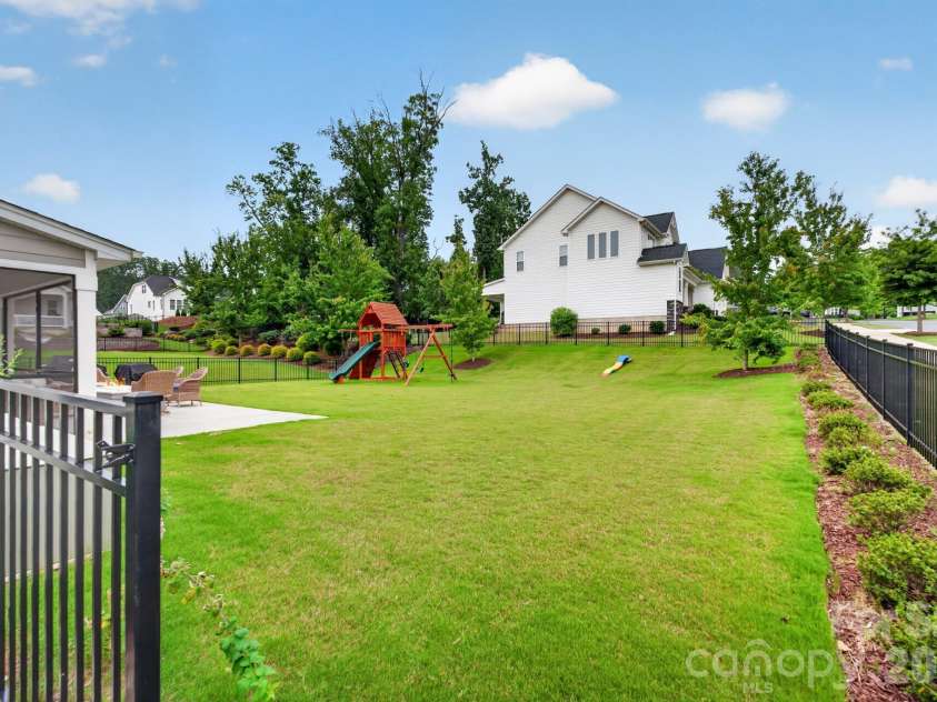 5100 Watercrest Trail, Belmont, NC 28012.  MLS# CAR4387438, YatesRealty ID 38418. Fenced In Backyard