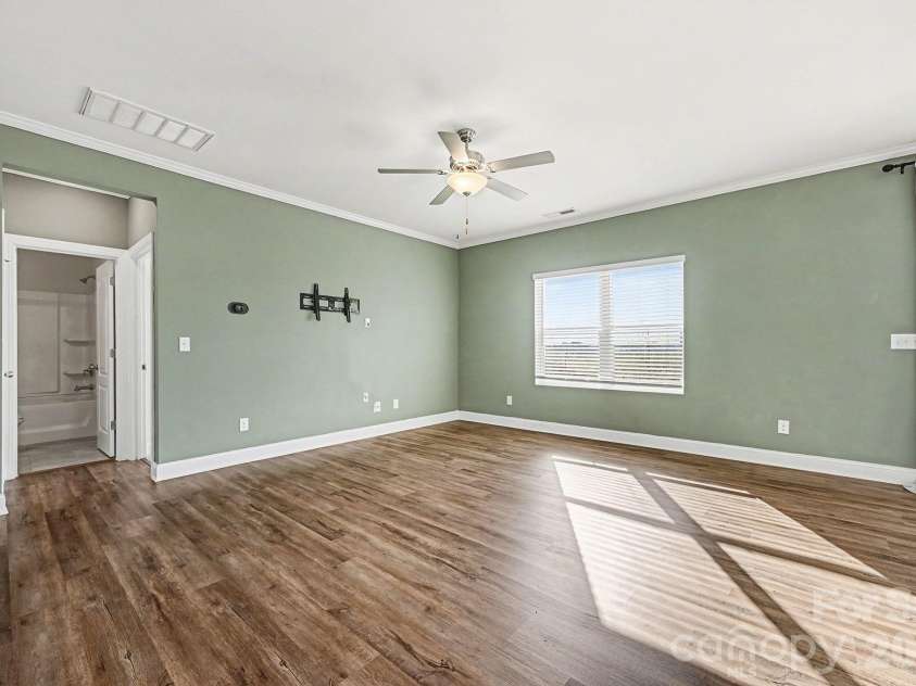 1521 Hobart Street, Monroe, NC 28110.  MLS# CAR4338753, YatesRealty ID 3842. 