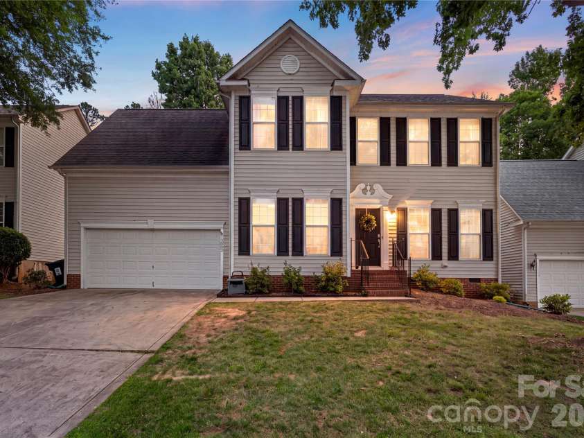 12002 Harmon Lane, Pineville, NC 28134.  MLS# CAR4395944, YatesRealty ID 38424. 