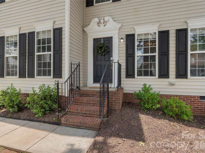12002 Harmon Lane, Pineville, NC 28134.  MLS# CAR4395944, YatesRealty ID 38424. 