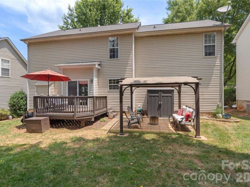 12002 Harmon Lane, Pineville, NC 28134.  MLS# CAR4395944, YatesRealty ID 38424. 
