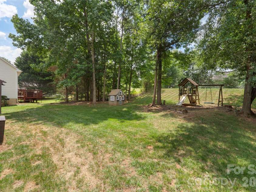 12002 Harmon Lane, Pineville, NC 28134.  MLS# CAR4395944, YatesRealty ID 38424. 