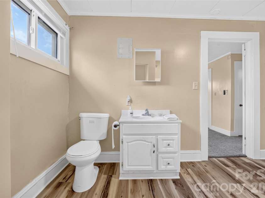 893 7th Street Drive, Hickory, NC 28602.  MLS# CAR4401587, YatesRealty ID 38425. 