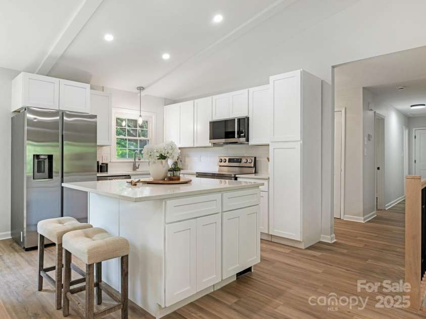 1405 Rinehart Court, Charlotte, NC 28270.  MLS# CAR4293589, YatesRealty ID 3843. 