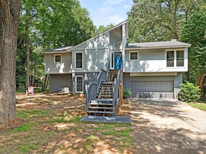 1405 Rinehart Court, Charlotte, NC 28270.  MLS# CAR4293589, YatesRealty ID 3843. 
