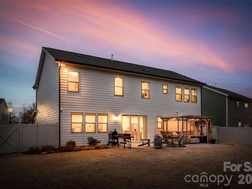 15014 Autumn Sage Drive, Charlotte, NC 28278.  MLS# CAR4345872, YatesRealty ID 3843. 