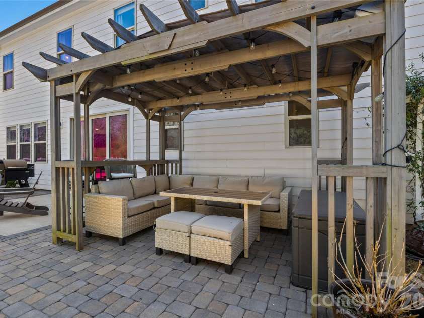 15014 Autumn Sage Drive, Charlotte, NC 28278.  MLS# CAR4345872, YatesRealty ID 3843. 