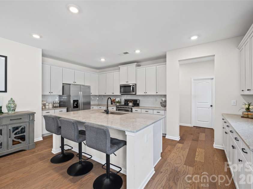 15014 Autumn Sage Drive, Charlotte, NC 28278.  MLS# CAR4345872, YatesRealty ID 3843. 