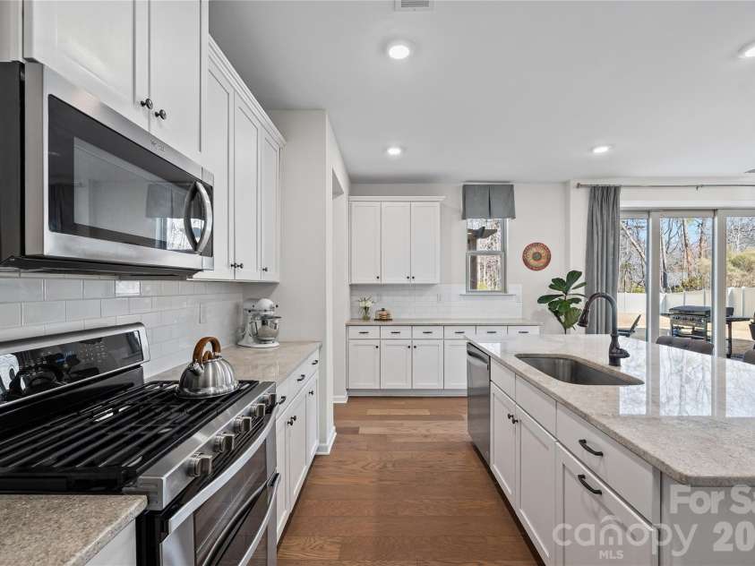 15014 Autumn Sage Drive, Charlotte, NC 28278.  MLS# CAR4345872, YatesRealty ID 3843. 