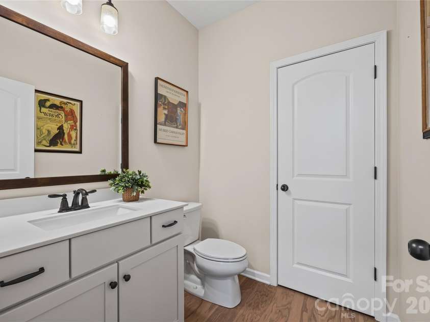 15014 Autumn Sage Drive, Charlotte, NC 28278.  MLS# CAR4345872, YatesRealty ID 3843. 