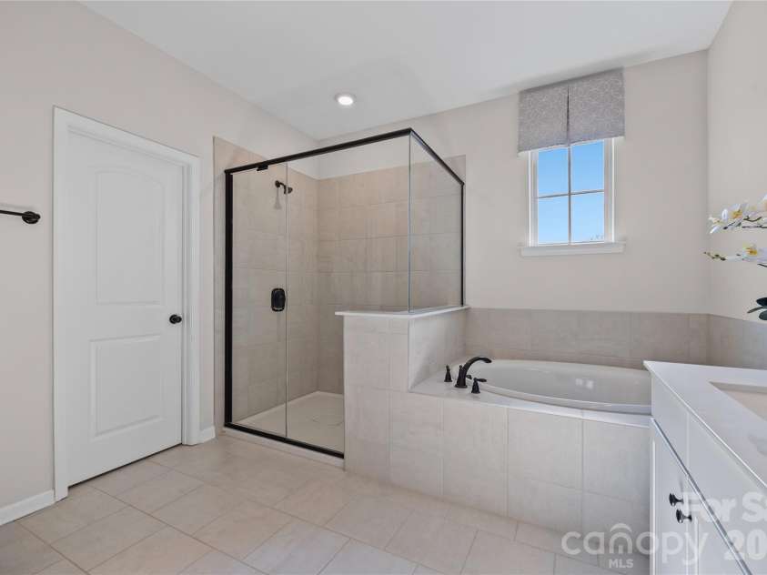 15014 Autumn Sage Drive, Charlotte, NC 28278.  MLS# CAR4345872, YatesRealty ID 3843. 