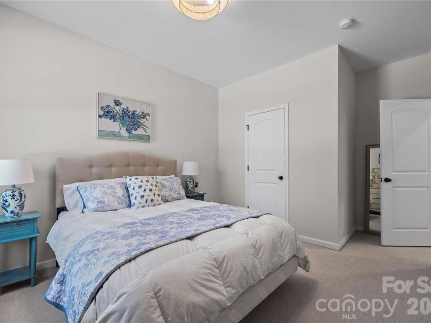 15014 Autumn Sage Drive, Charlotte, NC 28278.  MLS# CAR4345872, YatesRealty ID 3843. 