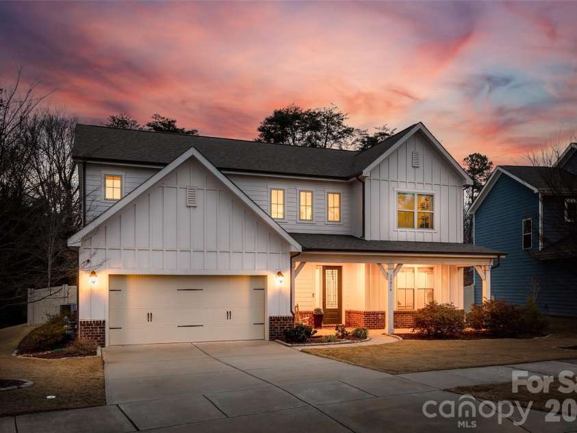 15014 Autumn Sage Drive, Charlotte, NC 28278.  MLS# CAR4345872, YatesRealty ID 3843. 