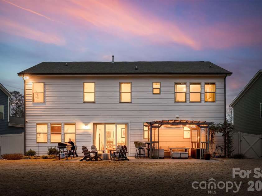15014 Autumn Sage Drive, Charlotte, NC 28278.  MLS# CAR4345872, YatesRealty ID 3843. 