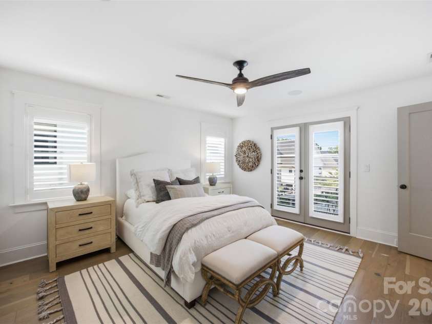 512 Living Way, Charlotte, NC 28204.  MLS# CAR4397058, YatesRealty ID 38430. Secondary Suite