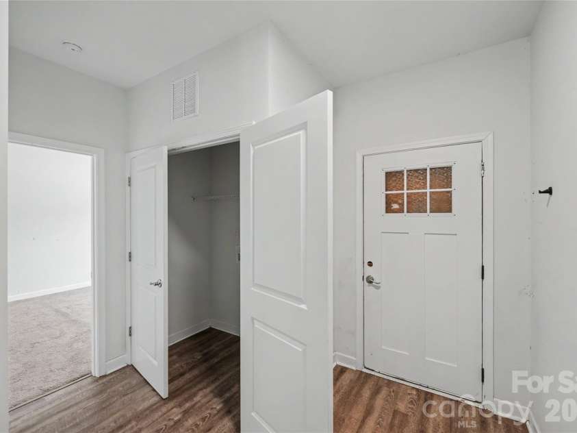 219 Scruggs Street, Gastonia, NC 28052.  MLS# CAR4403298, YatesRealty ID 38433. 