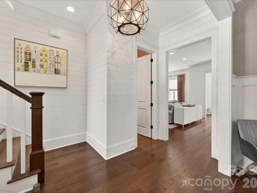 748 Ellsworth Road, Charlotte, NC 28211.  MLS# CAR4391211, YatesRealty ID 38434. 