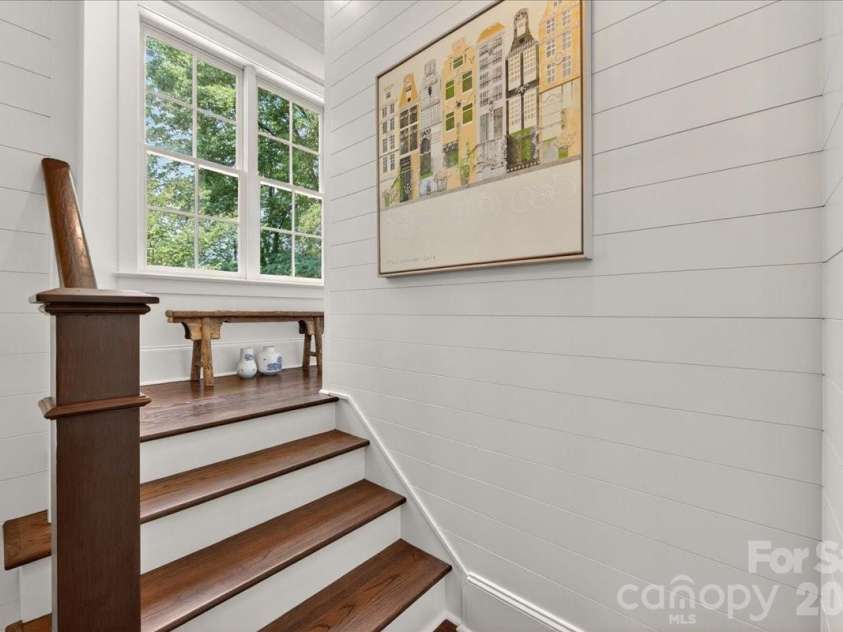 748 Ellsworth Road, Charlotte, NC 28211.  MLS# CAR4391211, YatesRealty ID 38434. 