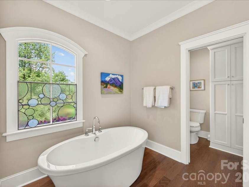 748 Ellsworth Road, Charlotte, NC 28211.  MLS# CAR4391211, YatesRealty ID 38434. 