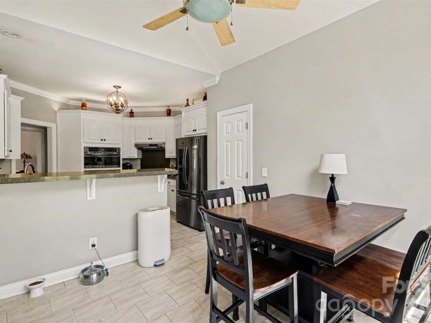 5107 Summerell Avenue, Gastonia, NC 28056.  MLS# CAR4404907, YatesRealty ID 38435. 