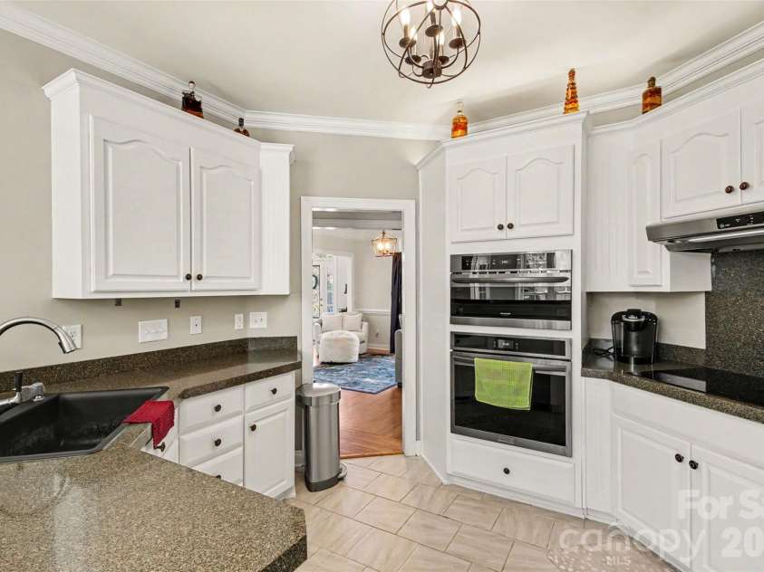5107 Summerell Avenue, Gastonia, NC 28056.  MLS# CAR4404907, YatesRealty ID 38435. 