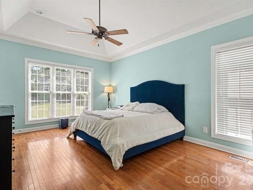 5107 Summerell Avenue, Gastonia, NC 28056.  MLS# CAR4404907, YatesRealty ID 38435. 