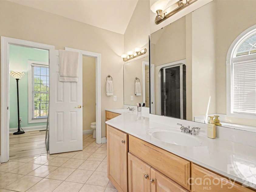 5107 Summerell Avenue, Gastonia, NC 28056.  MLS# CAR4404907, YatesRealty ID 38435. 