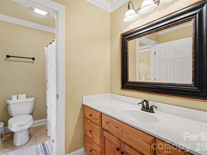 5107 Summerell Avenue, Gastonia, NC 28056.  MLS# CAR4404907, YatesRealty ID 38435. 