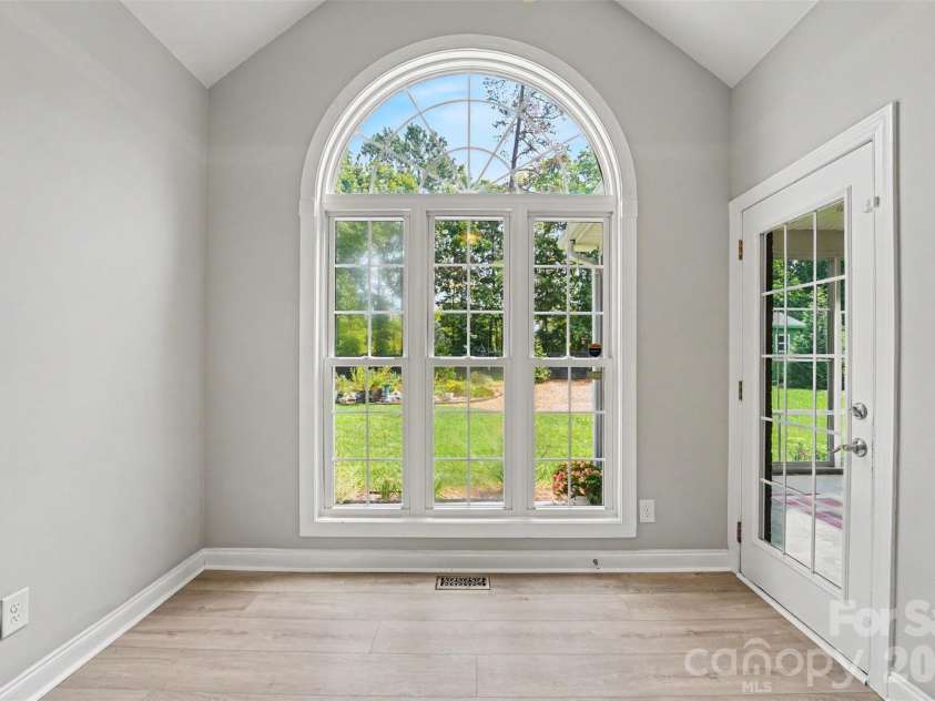 5107 Summerell Avenue, Gastonia, NC 28056.  MLS# CAR4404907, YatesRealty ID 38435. 