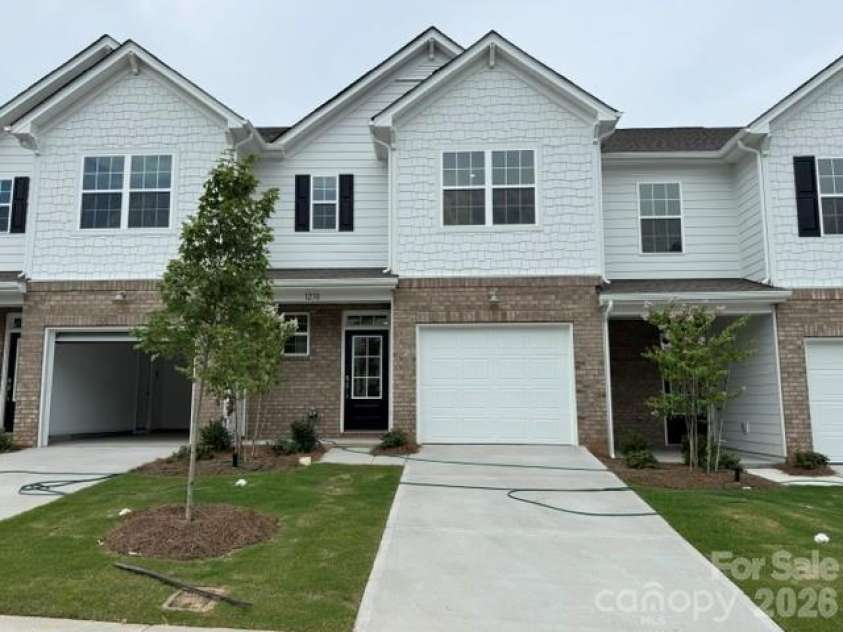 1238 Nighthawk Way, Belmont, NC 28012.  MLS# CAR4405428, YatesRealty ID 38439. 