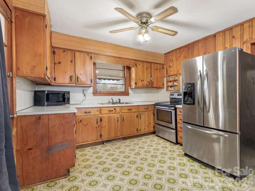 1729 Mt Gallant Road, Rock Hill, SC 29732.  MLS# CAR4340239, YatesRealty ID 3844. 