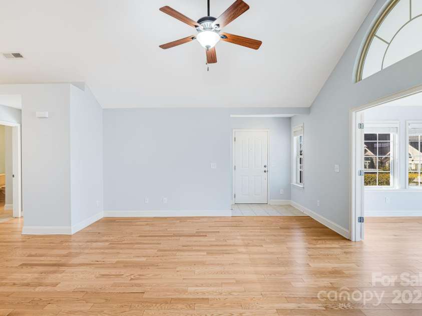 70 Summerfield Place, Flat Rock, NC 28731.  MLS# CAR4220615, YatesRealty ID 3844. 
