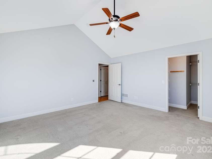 70 Summerfield Place, Flat Rock, NC 28731.  MLS# CAR4220615, YatesRealty ID 3844. 